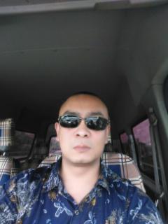 黄鹤的个人资料,才华横溢的青年才俊，谱写人生华章